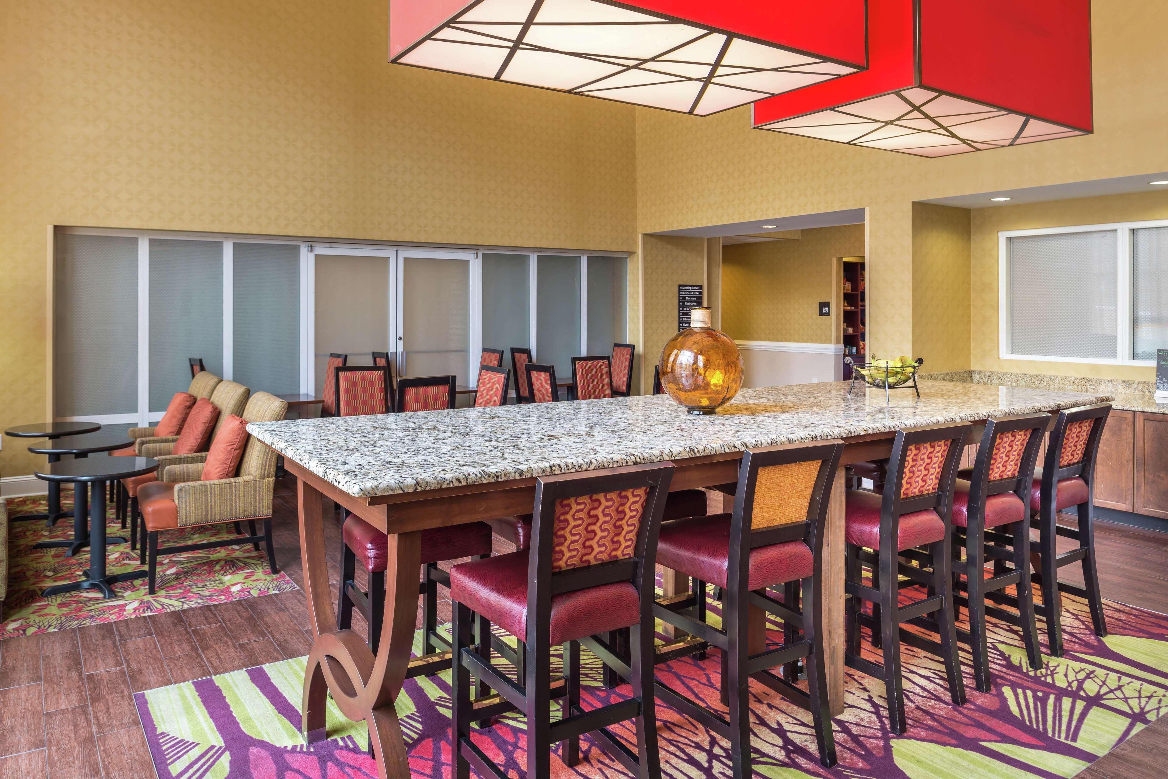 Hampton Inn & Suites Charlotte Arrowood Rd Экстерьер фото