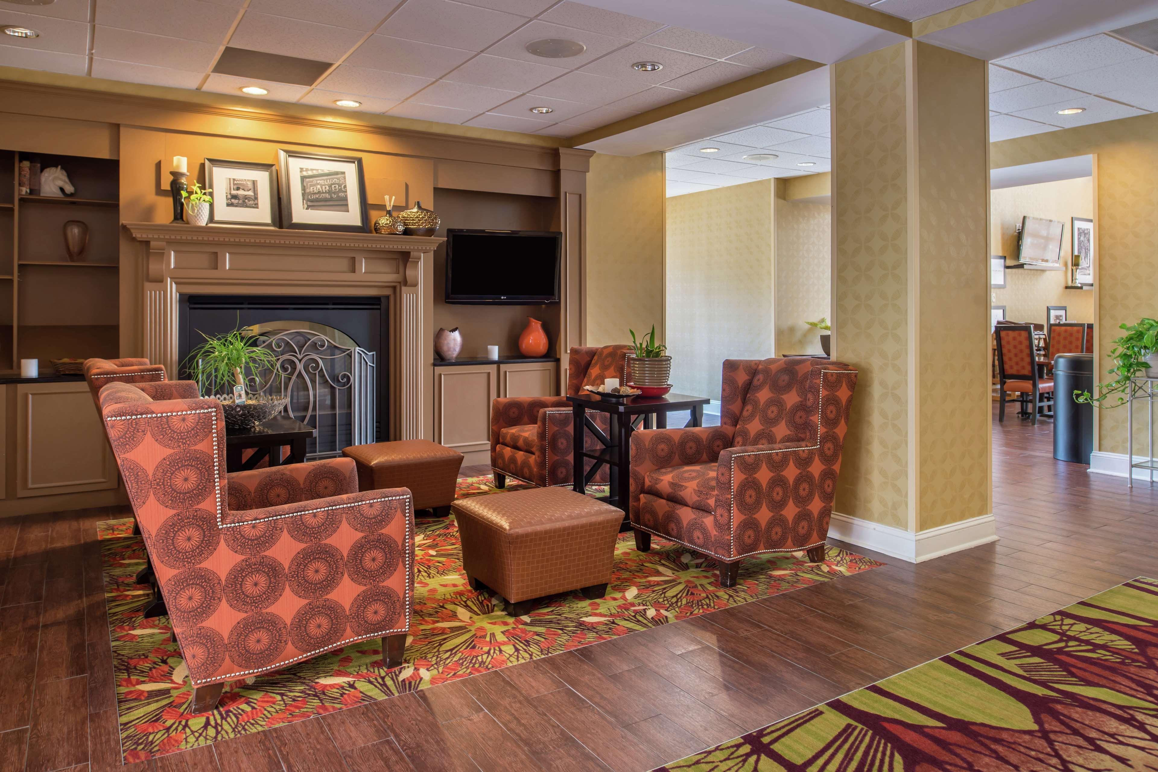 Hampton Inn & Suites Charlotte Arrowood Rd Экстерьер фото