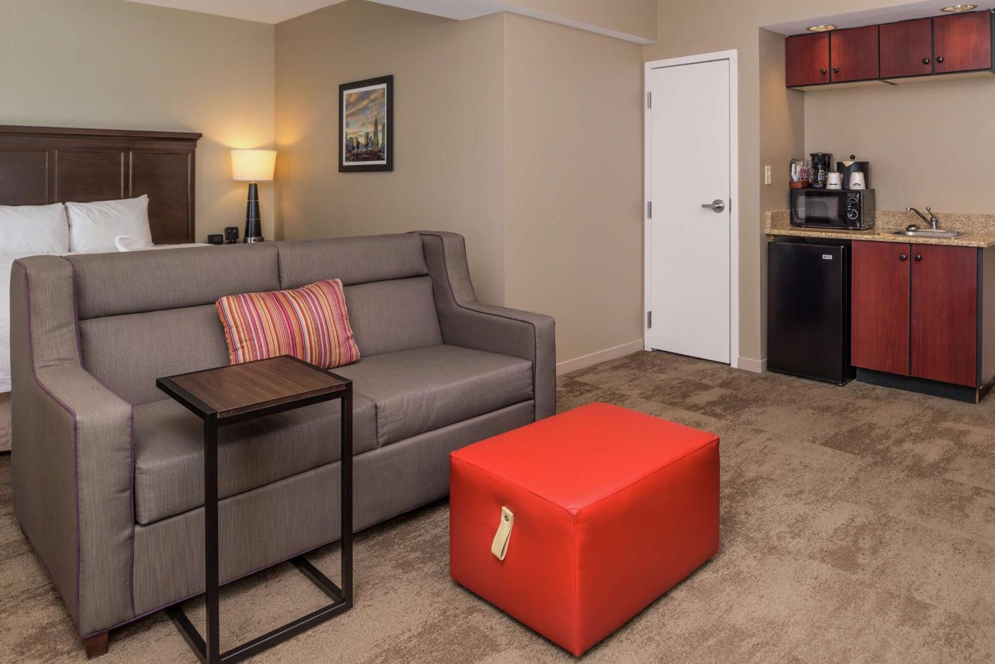 Hampton Inn & Suites Charlotte Arrowood Rd Экстерьер фото