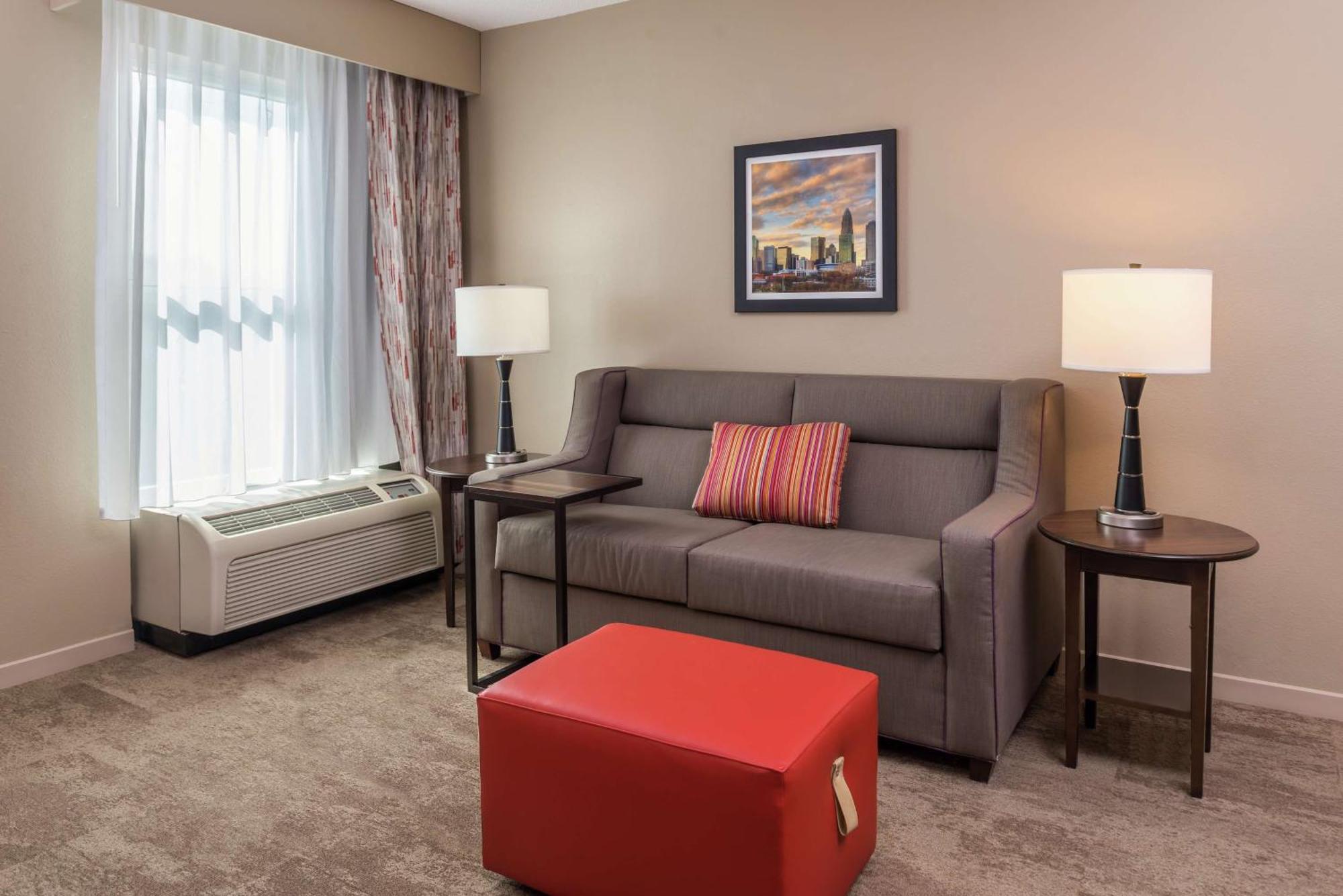 Hampton Inn & Suites Charlotte Arrowood Rd Экстерьер фото