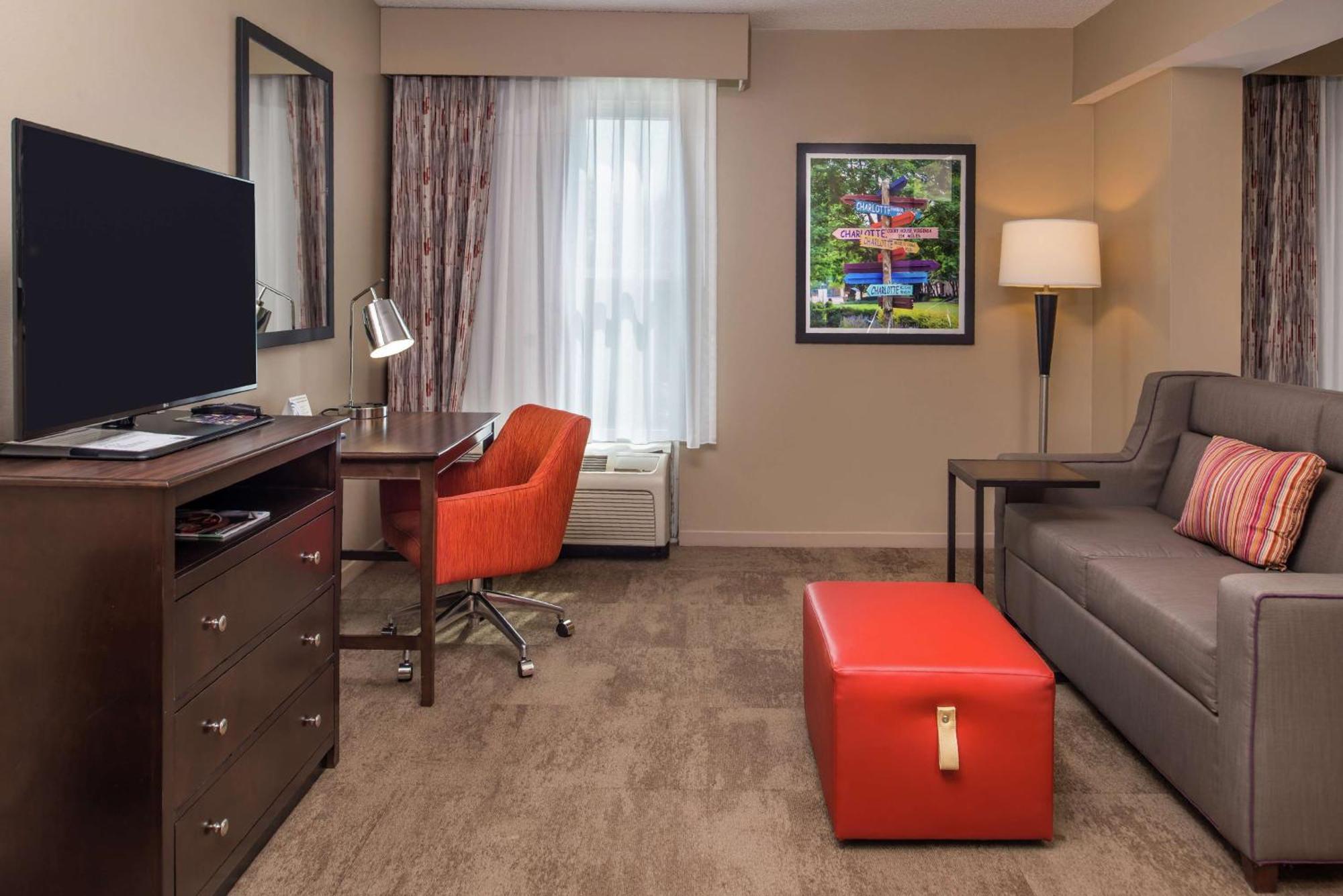Hampton Inn & Suites Charlotte Arrowood Rd Экстерьер фото