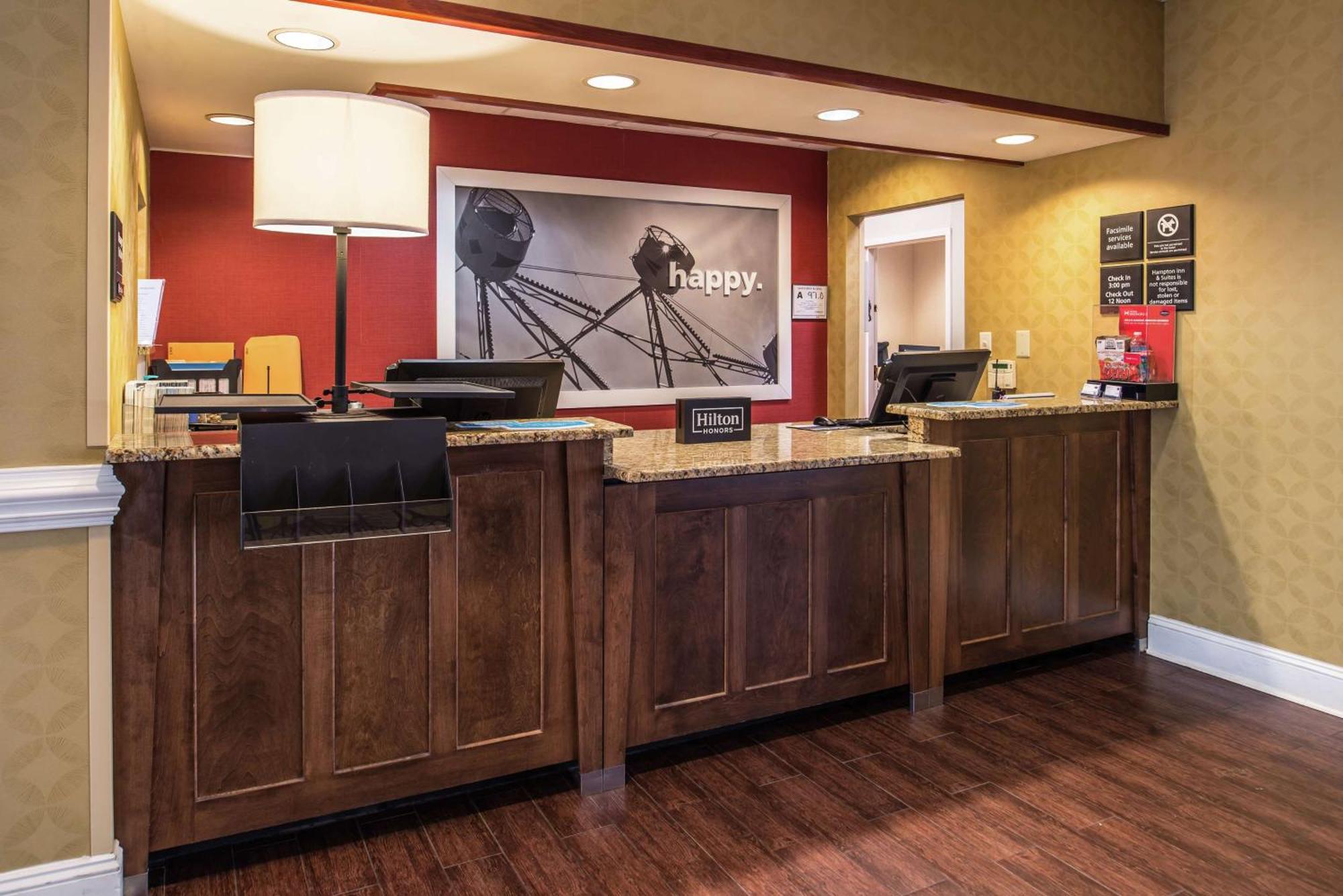 Hampton Inn & Suites Charlotte Arrowood Rd Экстерьер фото